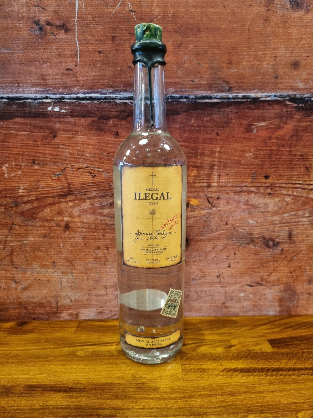 Mezcal Ilegal Joven